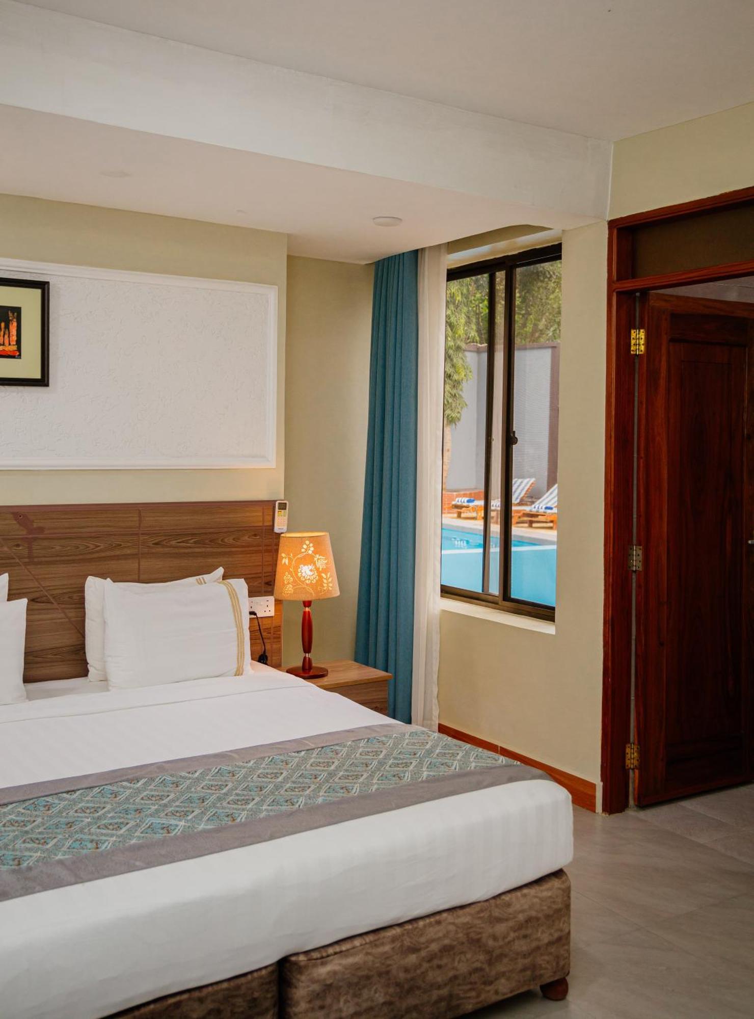 Greenside Hotel Arusha Esterno foto