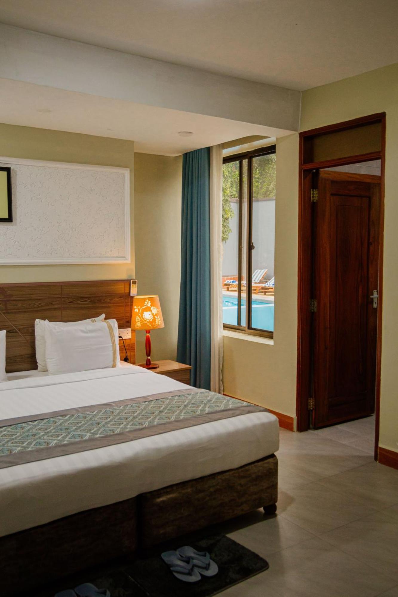 Greenside Hotel Arusha Esterno foto