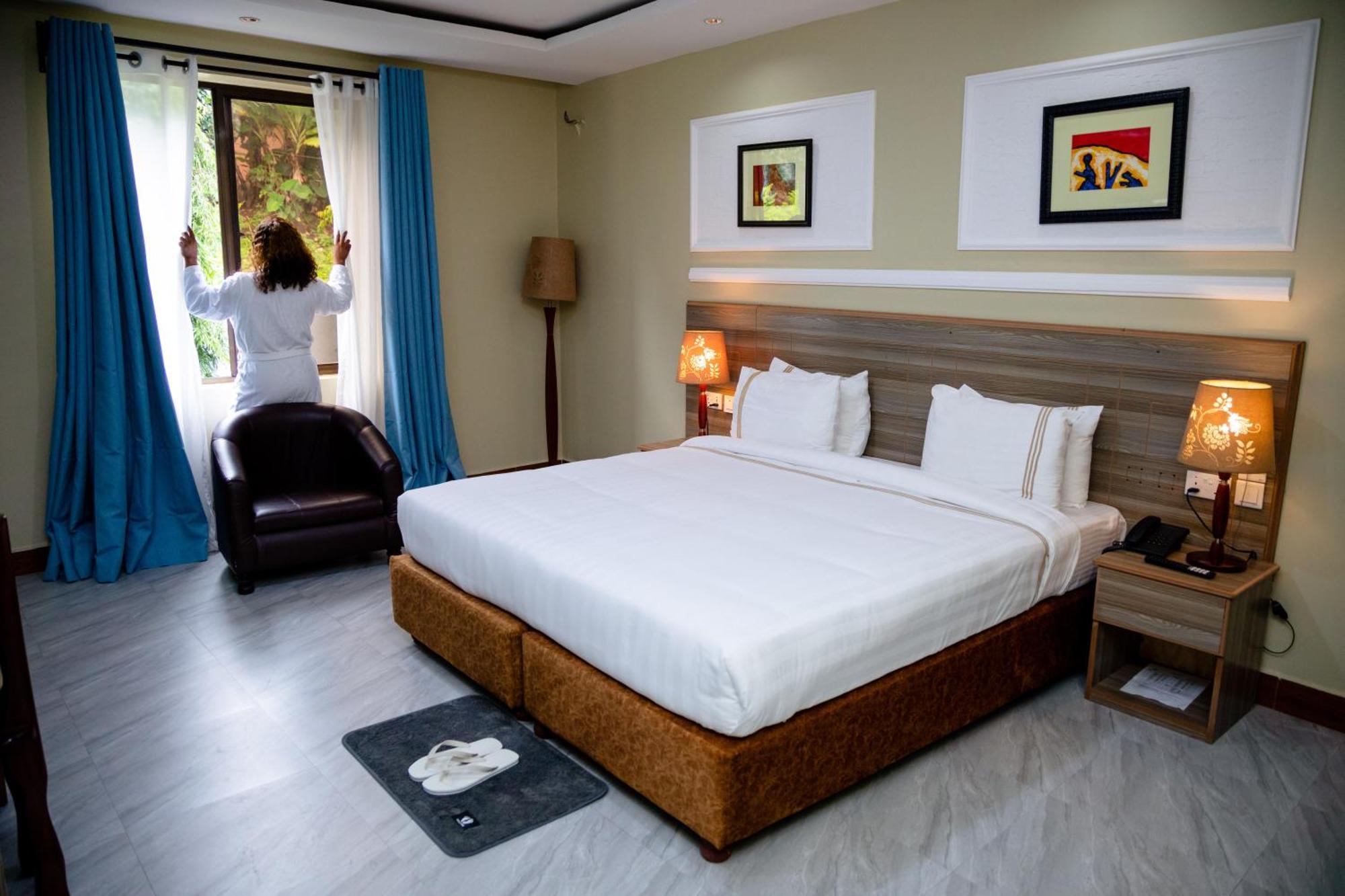Greenside Hotel Arusha Esterno foto