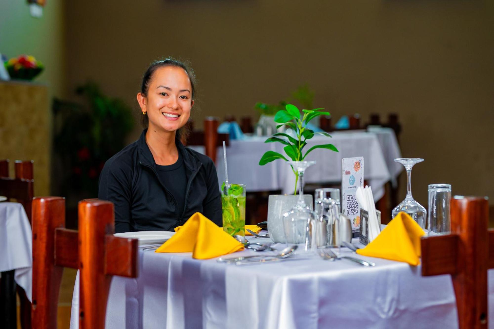Greenside Hotel Arusha Esterno foto